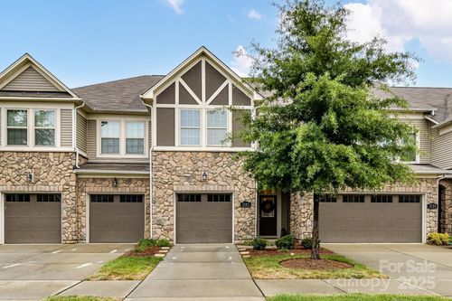 5663 Garrow Glen Rd, Charlotte, NC, 28278-6984 | Card Image