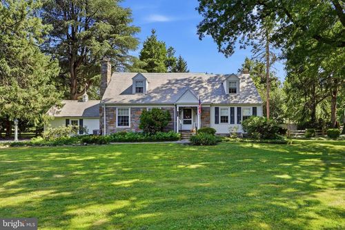 639 Spruce Ln, VILLANOVA, PA, 19085-1826 | Card Image