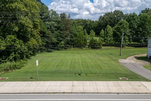 3336 31highway Old, Cottontown, TN, 37048 | Card Image