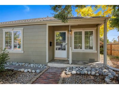 820 Newark St, House other with 2 bedrooms, 1 bathrooms and null parking in Aurora CO | Image 3