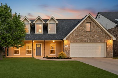 7340 Chambers Ln, Fort Worth, TX, 76179-2960 | Card Image