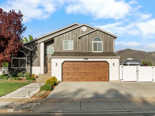 1797 S 500 E, Kaysville, UT, 84037-3068 | Card Image