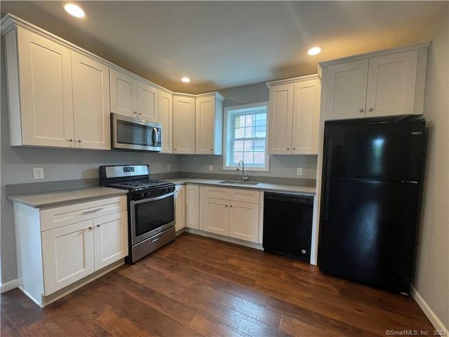Kitchen | Image 6