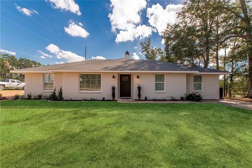 1302 Westmoreland Rd, Kentwood, LA, 70444-3025 | Card Image