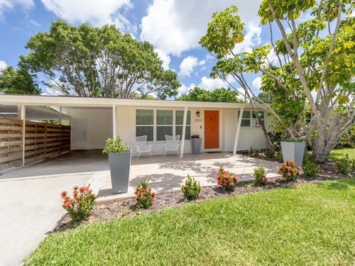 2933 Michigan St, Sarasota, FL, 34237-7341 | Card Image