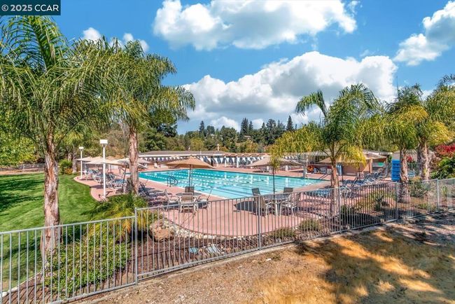 APT-2 - 1129 Leisure Ln, Condo with 2 bedrooms, 1 bathrooms and 1 parking in Walnut Creek CA | Image 38