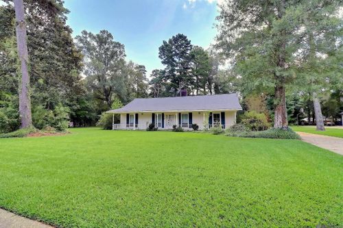 15826 Chivre Ave, Greenwell Springs, LA, 70739-3849 | Card Image