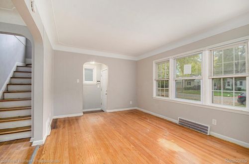 5764 Marseilles St, Detroit, MI, 48224-1322 | Card Image