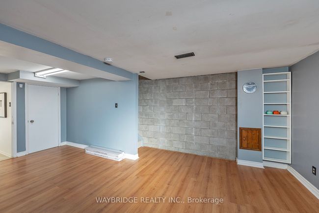 24 Mckeown Cres, House attached with 3 bedrooms, 2 bathrooms and 4 parking in Amherstview ON | Image 42