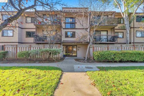 apt-317-2011 Market Ave, San Pablo, CA, 94806-4440 | Card Image