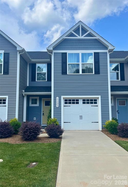 1532 39th Avenue Loop Ne, Hickory, NC, 28601 | Card Image