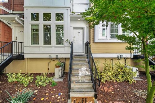 206 Grayson Ter, San Jose, CA, 95126-4817 | Card Image