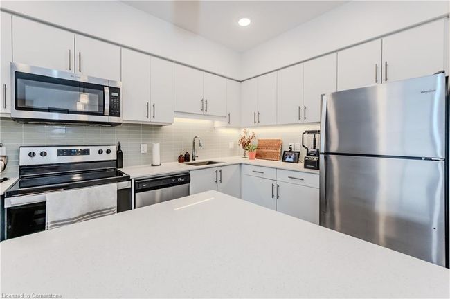210 - 399 Queen St S, House attached with 1 bedrooms, 1 bathrooms and 1 parking in Kitchener ON | Image 17