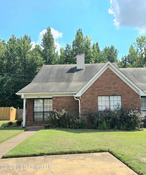 295 Garden Walk S, Southaven, MS, 38671-8405 | Card Image