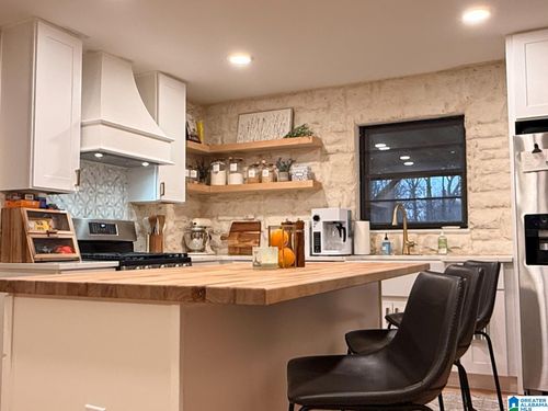 331 Oakhurst St, Mount Olive, AL, 35117-3218 | Card Image