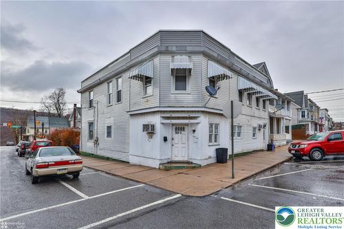 301 E Bertsch St, Lansford, PA, 18232-2118 | Card Image