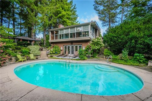 111 Grandview Dr, Conestogo, ON, N0B1N0 | Card Image