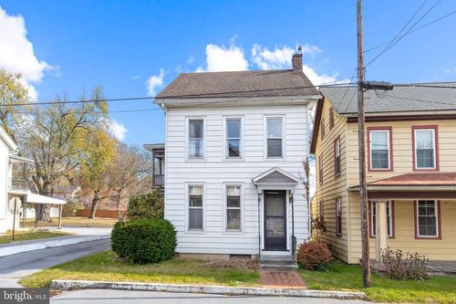 200 S Lancaster Avenue, NEWMANSTOWN, PA, 17073 | Card Image