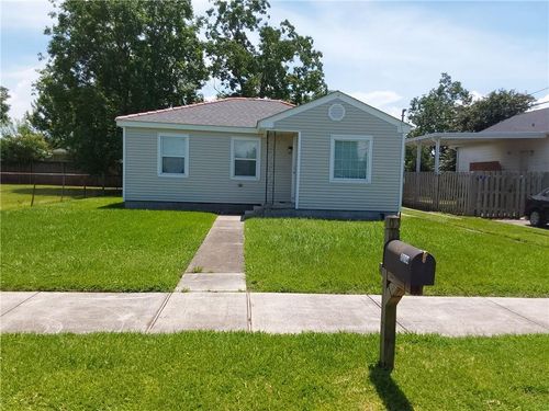 7214 Anne St, Arabi, LA, 70032-1604 | Card Image