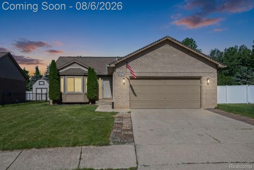 45925 Ashwood Ln, Macomb, MI, 48044-6055 | Card Image