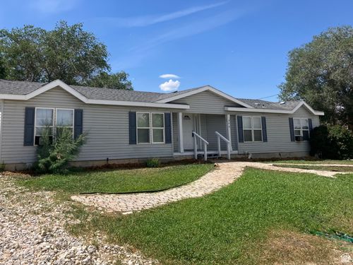 355 N 300 E, Huntington, UT, 84528-7884 | Card Image