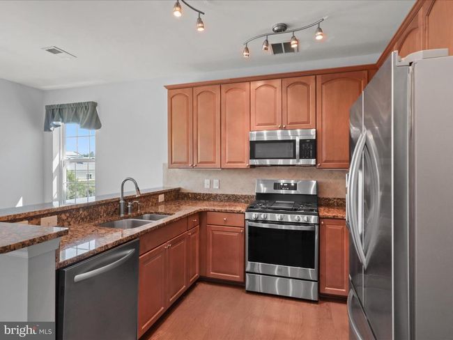 UNIT-407 - 9204 Charleston Dr, Condo with 3 bedrooms, 2 bathrooms and null parking in MANASSAS VA | Image 16