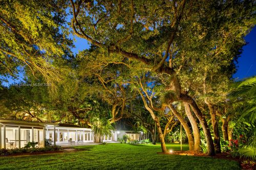 11015 Lakeside Dr, Coral Gables, FL, 33156-4211 | Card Image