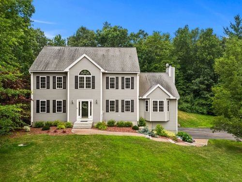 32 Hobart Hill Rd, Brookline, NH, 03033-2531 | Card Image