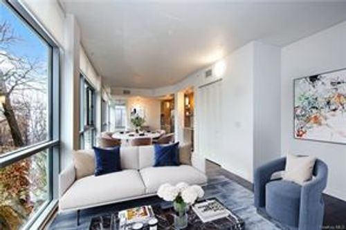 apt-5l-250 S Central Ave, Hartsdale, NY, 10530-3175 | Card Image