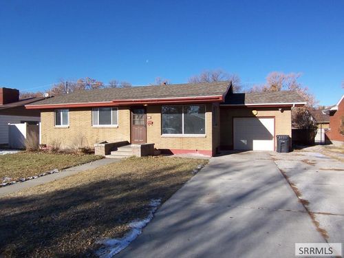 2-330 Tendoy Dr, Idaho Falls, ID, 83401-4138 | Card Image