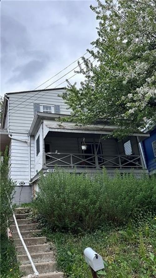 1068 Beaver Rd, Ambridge, PA, 15003-2035 | Card Image