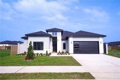 1700 Trophy Dr, Edinburg, TX, 78542-5946 | Card Image