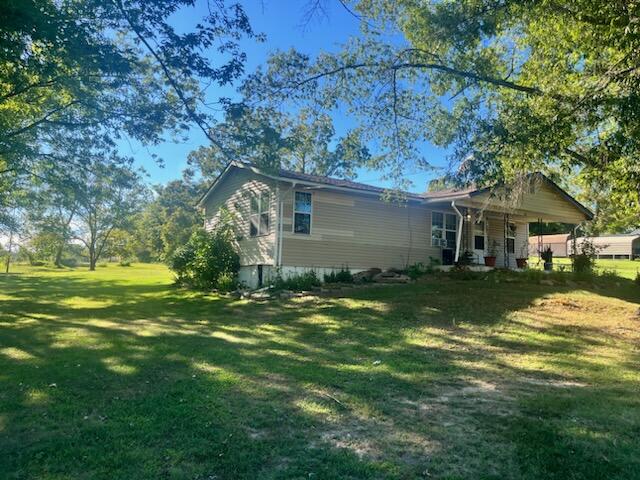 Weaver St, Winona, MO 65588