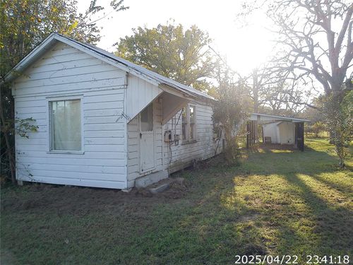504 Camp St, Alleyton, TX, 78935-8519 | Card Image