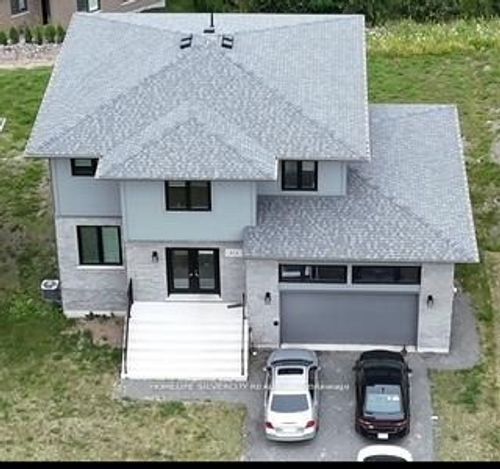 424 Verna Crt, House with 4 bedrooms, 3 bathrooms and 4 parking in Sudbury ON | Card Image