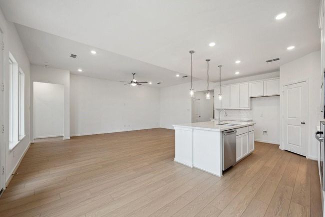 21918 Wycombe Terrace ~ Ready Now | Image 7
