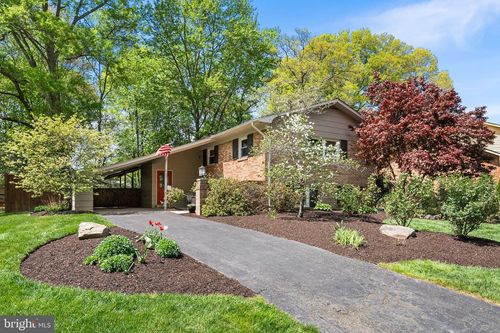 8408 Brewster Dr, ALEXANDRIA, VA, 22308-2108 | Card Image