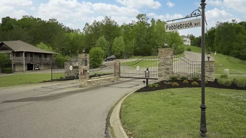 4074 Ironwood Dr, Greenbrier, TN, 37073-4145 | Card Image
