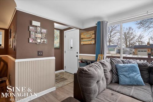 2517 16th Avenue, Port Huron, MI, 48060 | Card Image