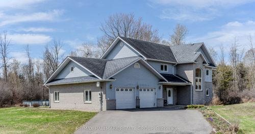 21 Skeel Crt, Ashton, ON, K0A1B0 | Card Image