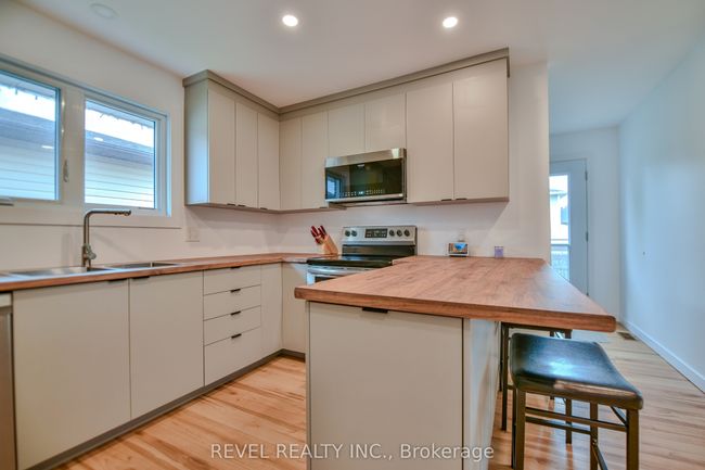 222 Laurentian Cres, House other with 5 bedrooms, 2 bathrooms and 3 parking in Timmins ON | Image 14