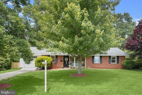 7422 Axton St, SPRINGFIELD, VA, 22151-3200 | Card Image