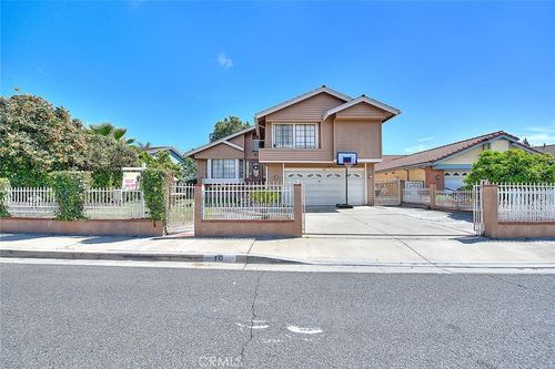 10 Skyline Ln, Phillips Ranch, CA, 91766-4944 | Card Image