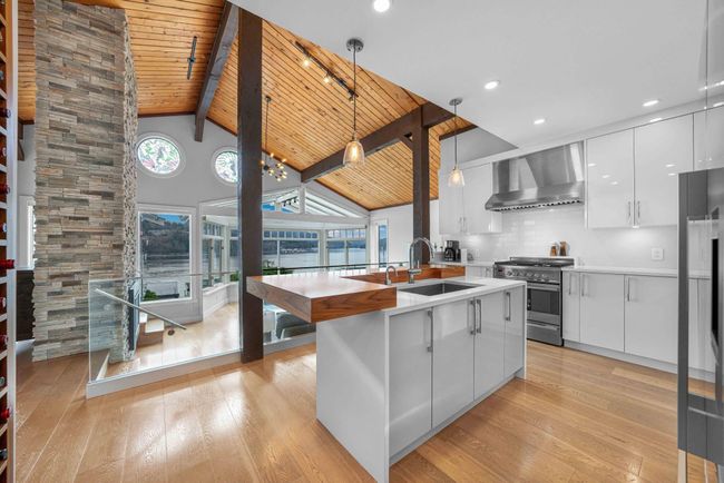 1128 Ioco Rd, House other with 4 bedrooms, 3 bathrooms and 5 parking in Port Moody BC | Image 9