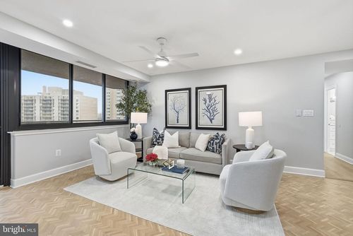 apt-807-4550 N Park Ave, CHEVY CHASE, MD, 20815-7237 | Card Image