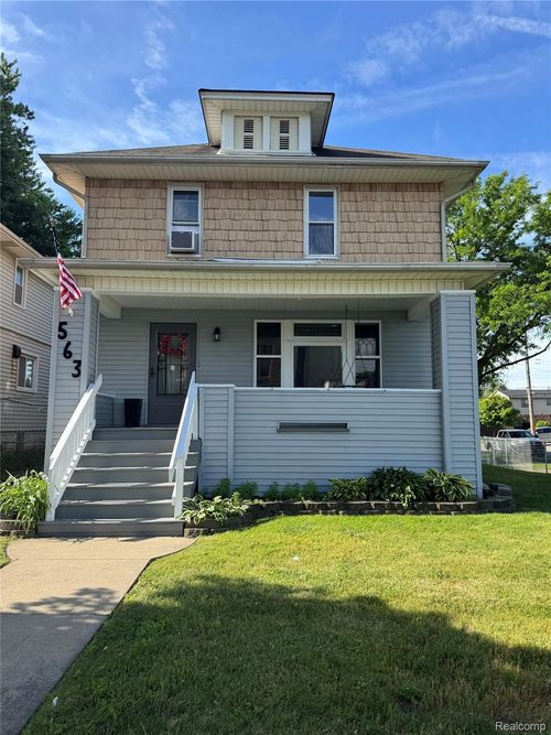 563 Eureka Rd, Wyandotte, MI, 48192-5708 | Card Image