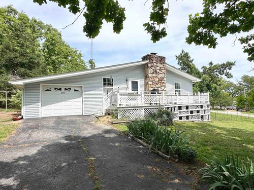300 Fairway Dr, Horseshoe Bend, AR, 72512-2704 | Card Image