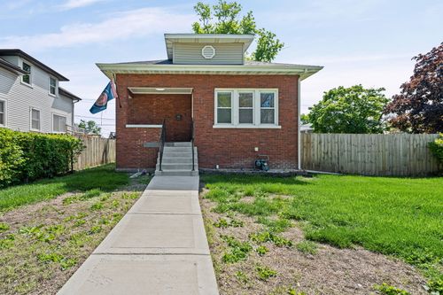 153 13th Ave, Maywood, IL, 60153-1344 | Card Image