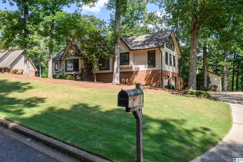 3500 Coventry Dr, Vestavia, AL, 35243-2181 | Card Image