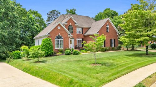 1028 Ivy Manor Ct, Hixson, TN, 37343-7107 | Card Image